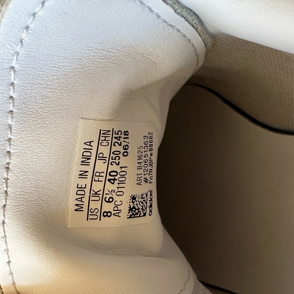 Adidas Sam Smith Shoes brand new pink - Picture 4 of 4